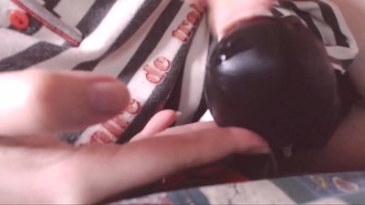 این خروس بزرگ سیاه را در دهانت ببر غلام کوچک