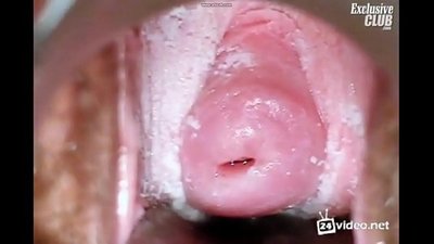معاینه زنان و زایمان یک زن زیبا