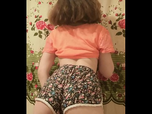 ❤️ دختر جوان سکسی که شورتش را جلوی دوربین در می آورد ️❌ فقط پورنو در پورنو fa.com-porn-mz.ru ️❤